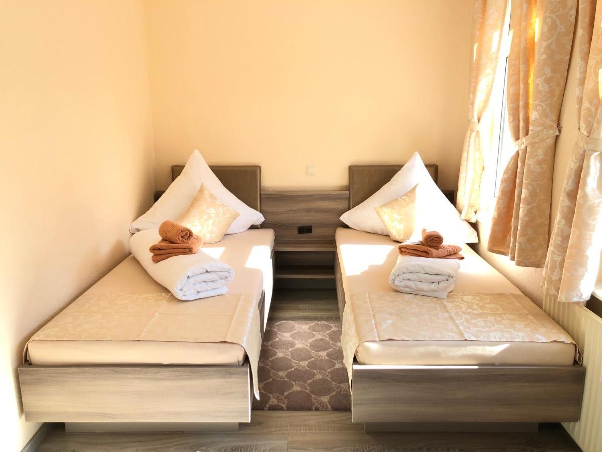 Pension Goldenes Vogtland Adorf Esterno foto
