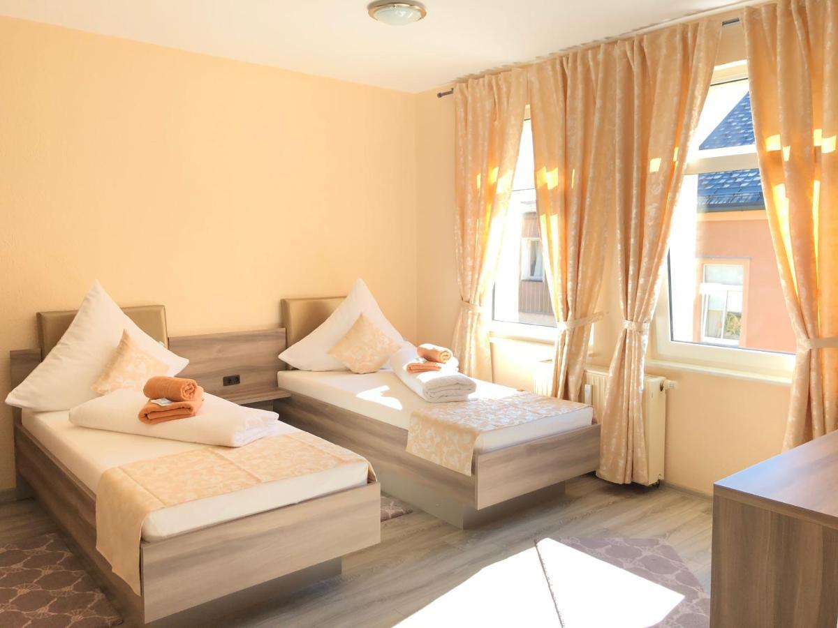 Pension Goldenes Vogtland Adorf Esterno foto